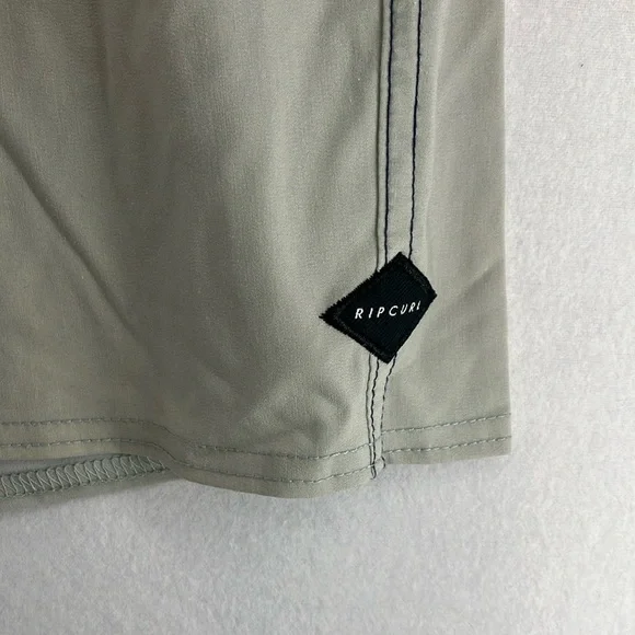 Rip Curl Blue and Red - Board Shorts with Retro Stripes - Lay Days - Size 34 - Picture 4 of 8